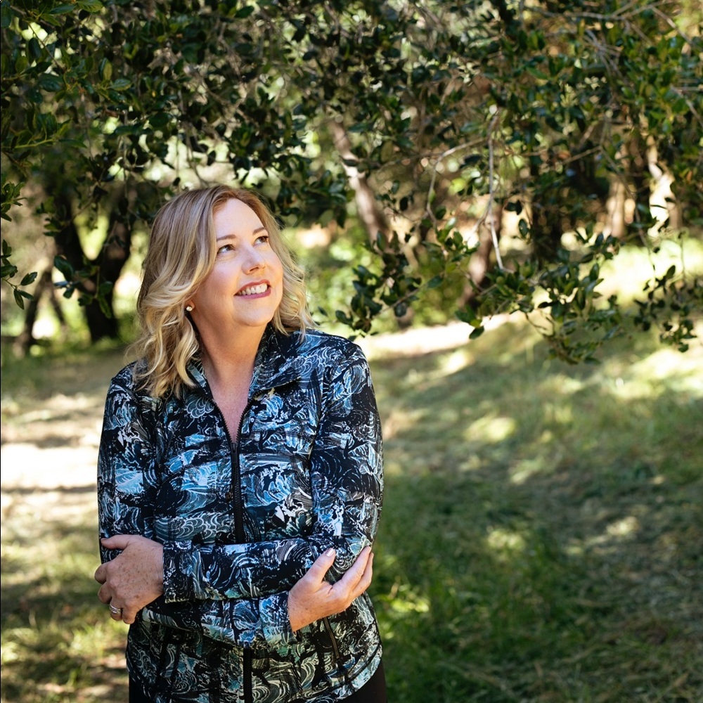 Meet your Posher, Kerri - Poshmark Ambassador!